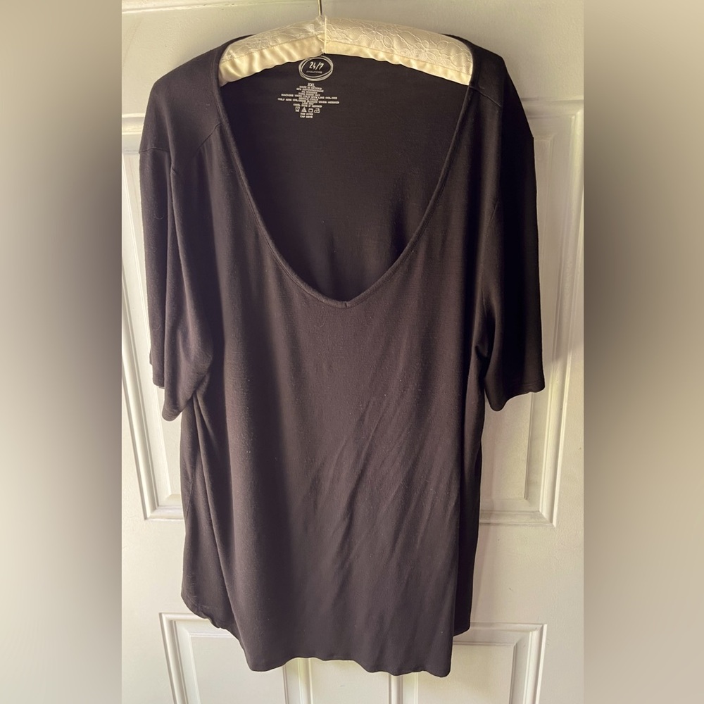 Plus size Women’s Black T shirt XXL